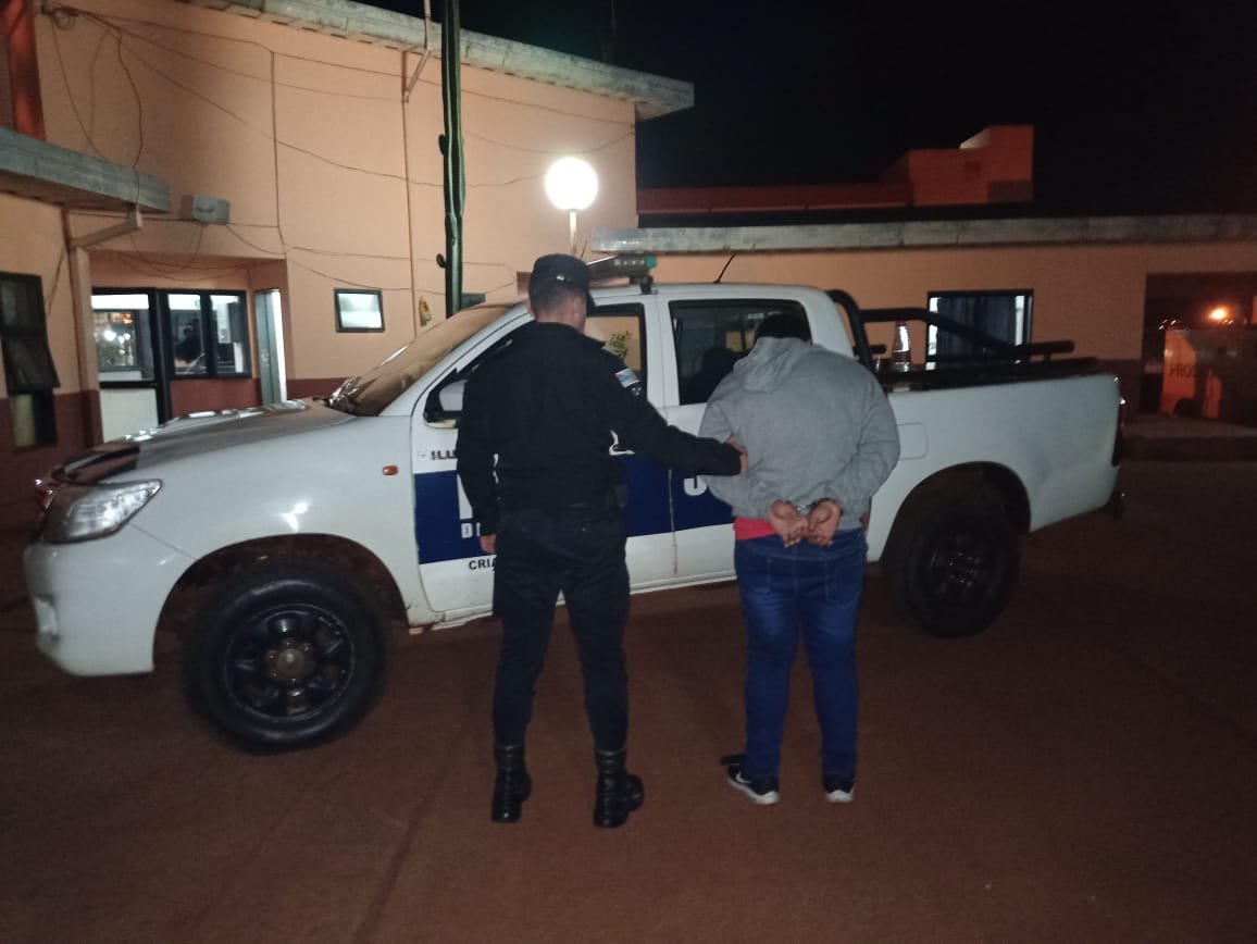 Un Hombre Fue Detenido En Oberá Por Amenazar Con Un Arma Blanca A Su Pareja Oberaonline 9886