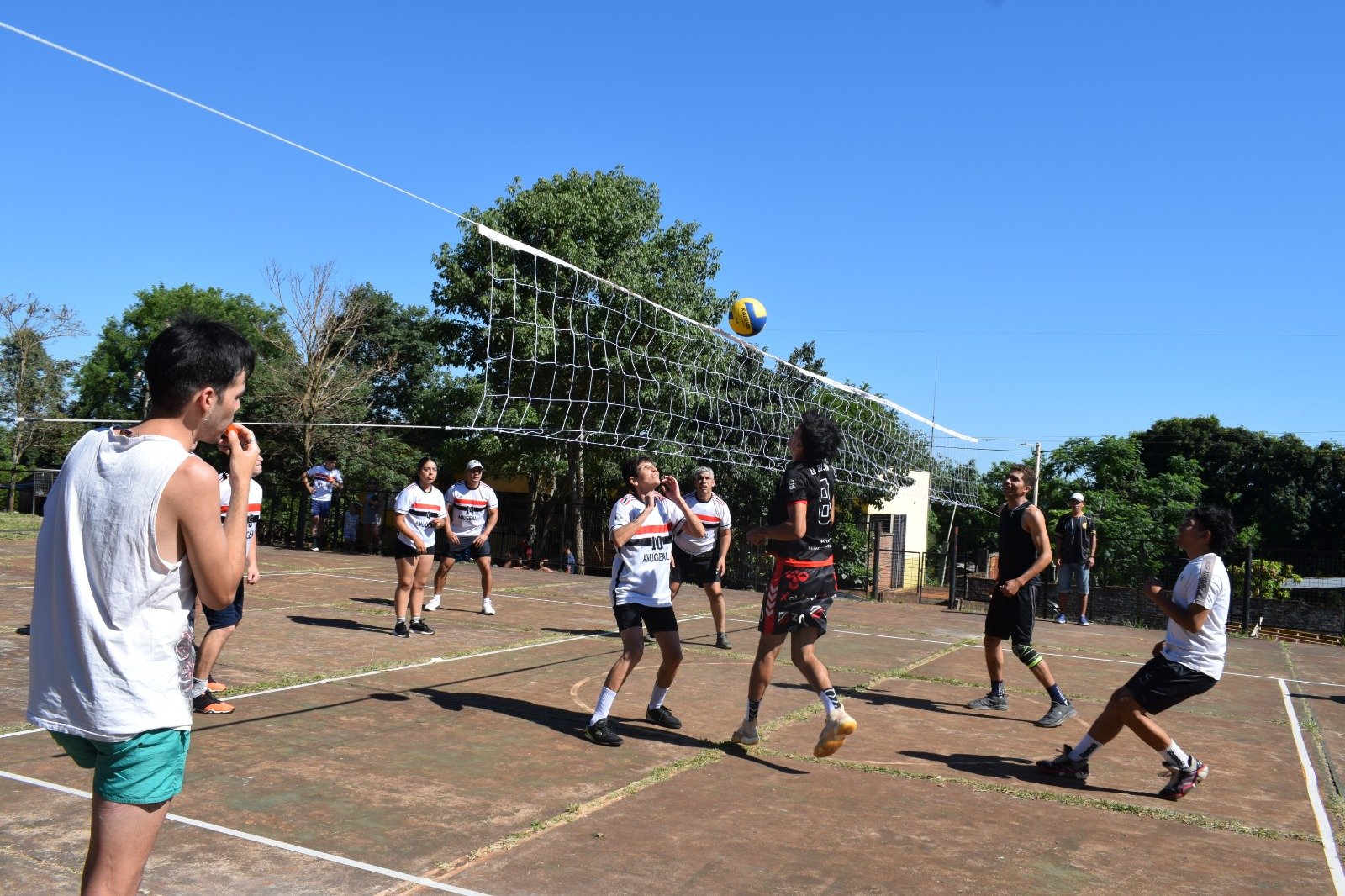 Pueblo Salto tuvo un domingo a pleno deporte imagen-8