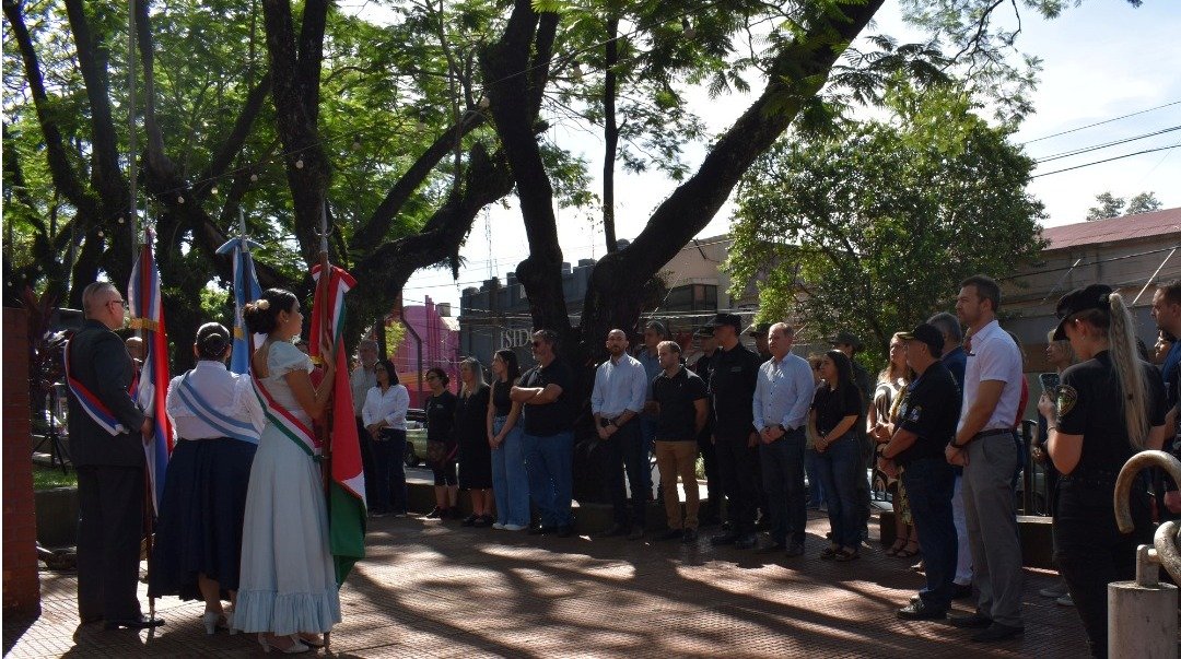 Oberá Rinde Homenaje a su Hija Ilustre: Eliana María Krawczyk imagen-7