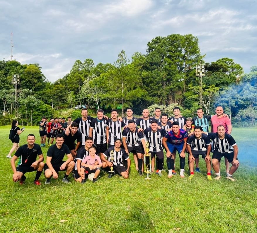 El equipo de la UR II se consagró campeón de fútbol en el Inter Dependencias imagen-14