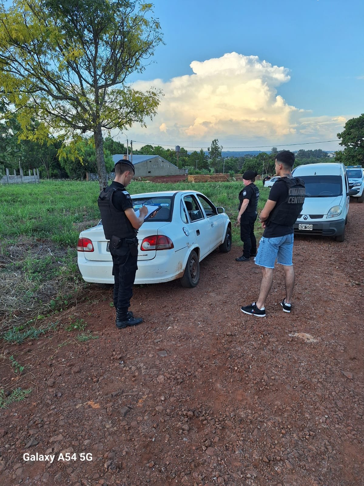 Asaltó a un remisero a punta de cuchillo para robarle el auto y fue detenido imagen-6