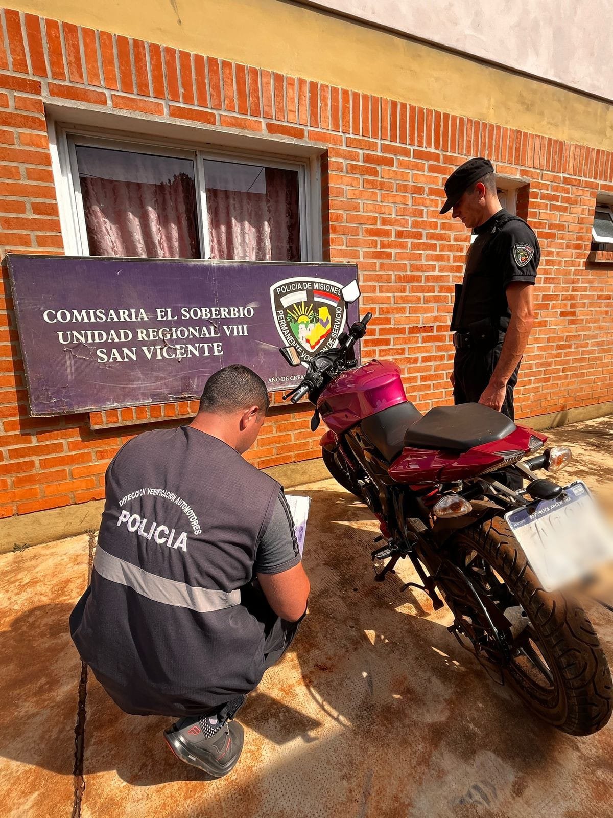 Policías secuestraron un Jeep, un Volkswagen y una moto Bajaj productos de ilícitos imagen-8