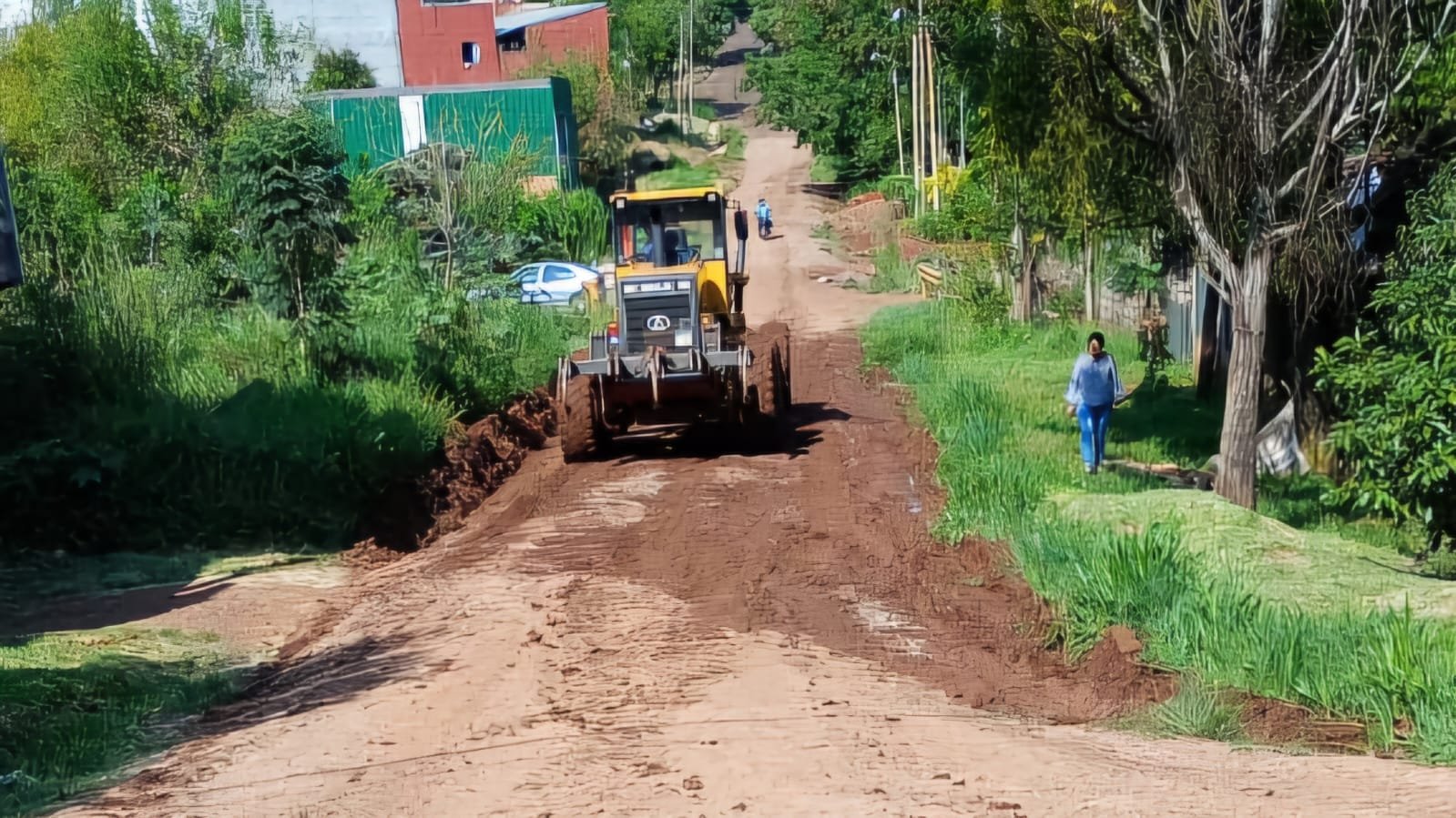 Obras Públicas: Avanzan los mantenimientos de calles de barrio Günther imagen-8