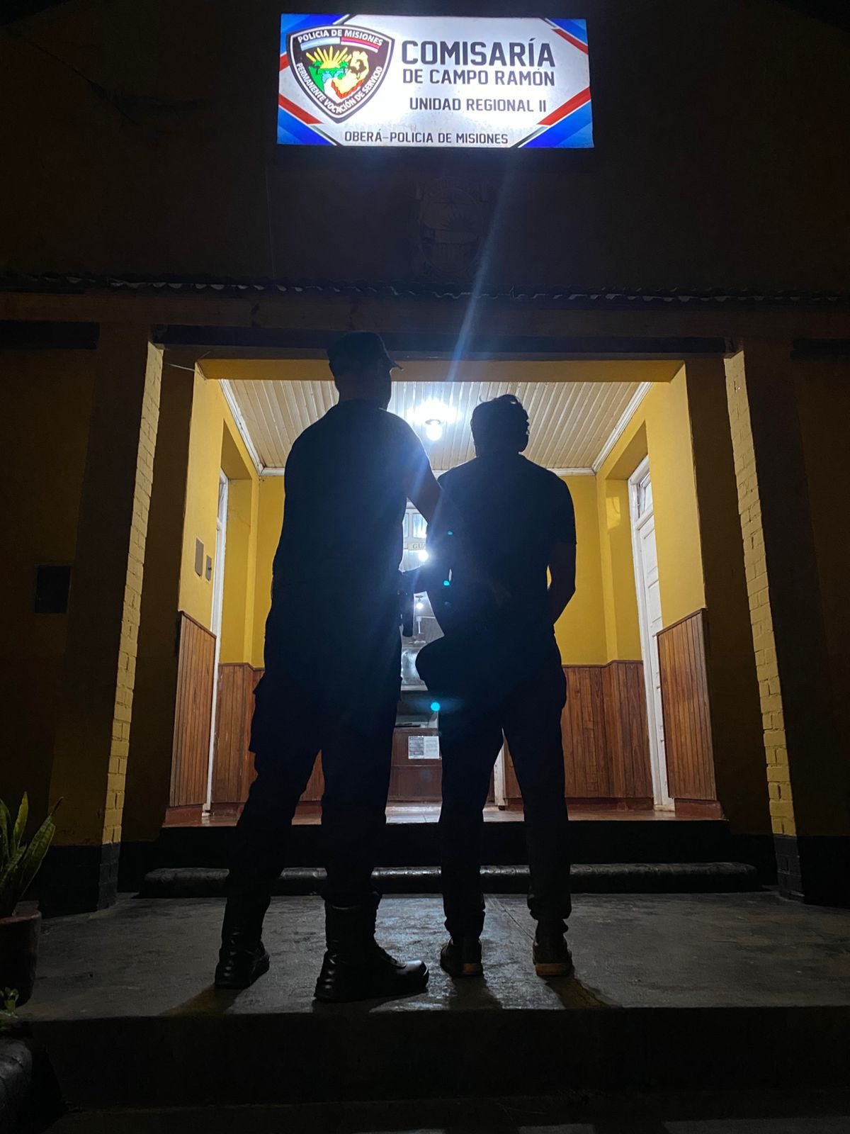 Campo Ramón: prendió fuego la casa de un vecino y terminó detenido 6 Campo Ramón: prendió fuego la casa de un vecino y terminó detenido imagen-5