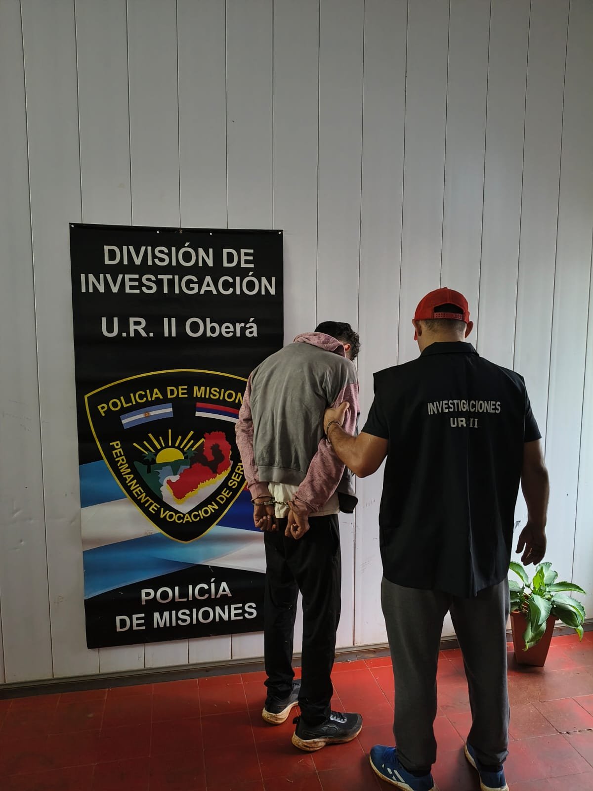 Robó casi $2 millones de un departamento y terminó detenido en Oberá imagen-5