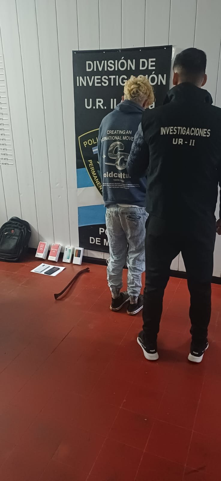 Detuvieron a “Yoni” y recuperaron seis celulares robados de un local comercial en Oberá imagen-6