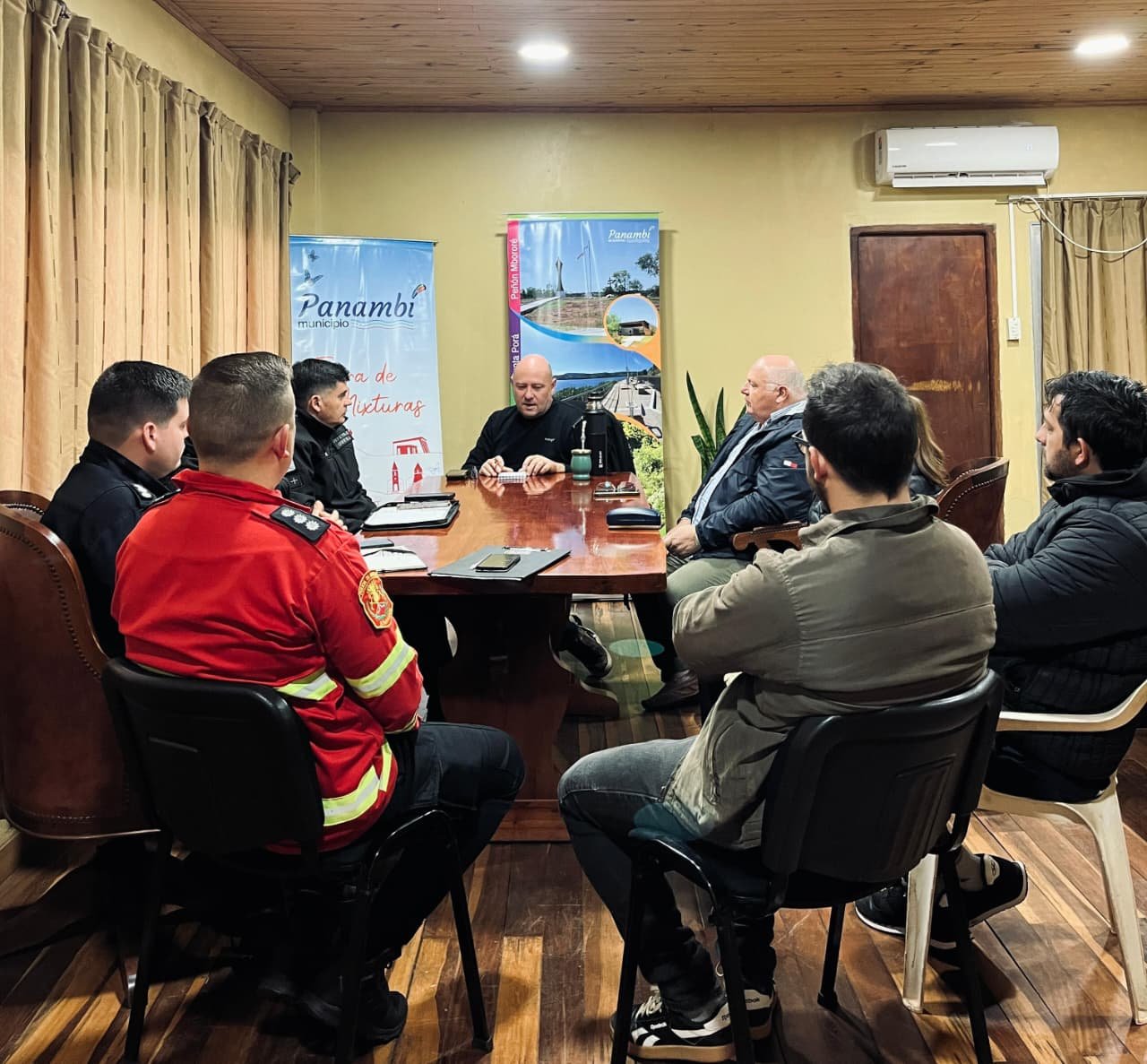 La Policía de Misiones fortalece el plan de emergencia ante la crecida del río Uruguay y el posible impacto de El Niño 11 La Policía de Misiones fortalece el plan de emergencia ante la crecida del río Uruguay y el posible impacto de El Niño imagen-10